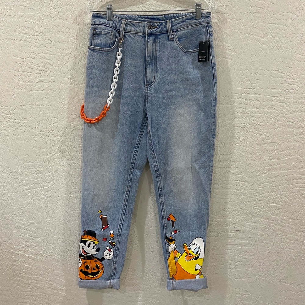 Her Universe Disney Halloween Candy Corn Chain Mom Jeans - junior sz 7 - cotton - Picture 3 of 11